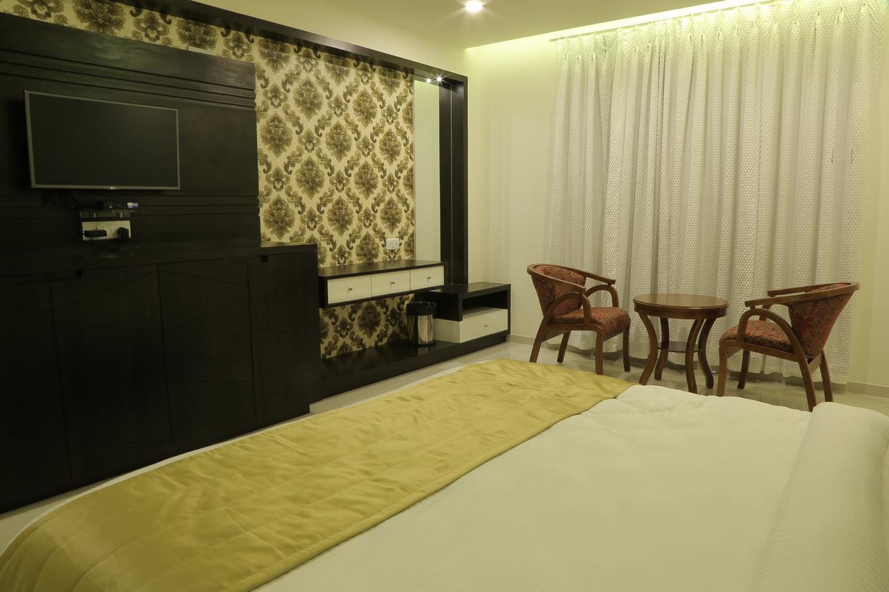 Hotel Roma Kristo Dwārka Exteriér fotografie